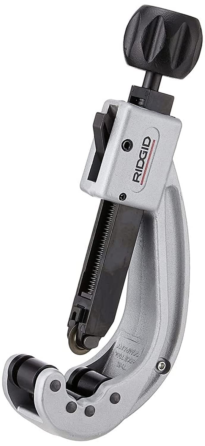 RIDGID 31642 Model 152 Quick-Acting Tubing Cutter (1/4-inch to 2-5/8-inch) + RIDGID 31100 Model 818 Aluminum Straight Pipe Wrench (18-inch)