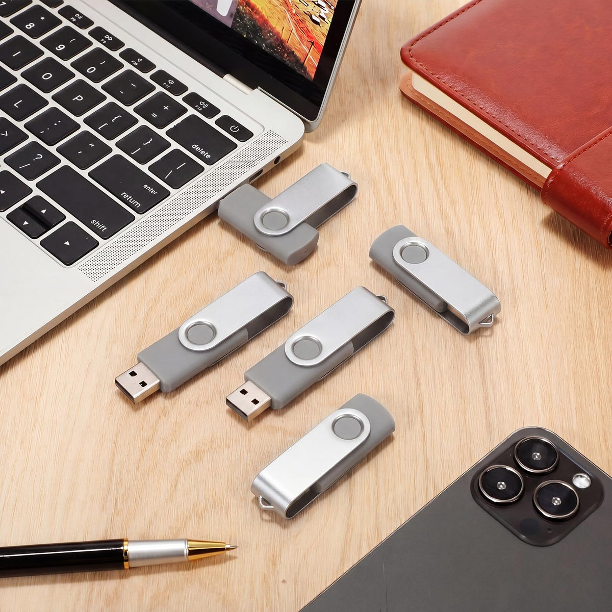 Kanayu 100 Pack 4gb USB 2.0 Flash Drives, Gray Swivel Thumb Drives
