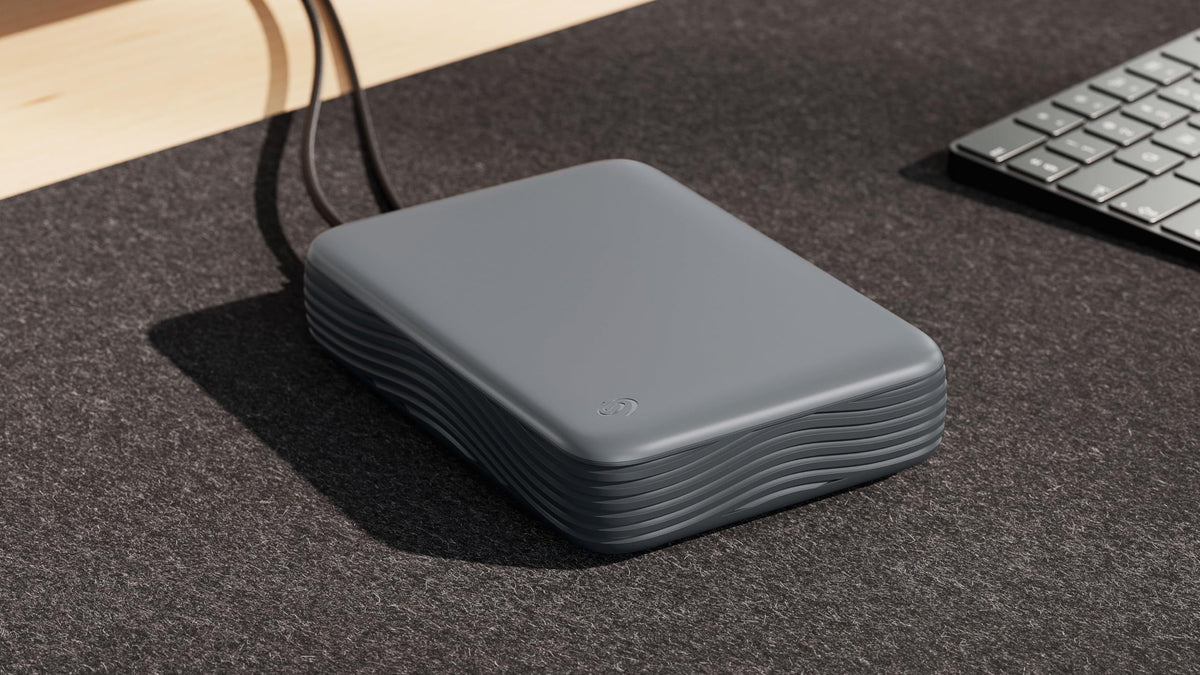 Seagate 8TB Expansion Desktop Hard Drive | MicroB to USB-C (STNP8000400)