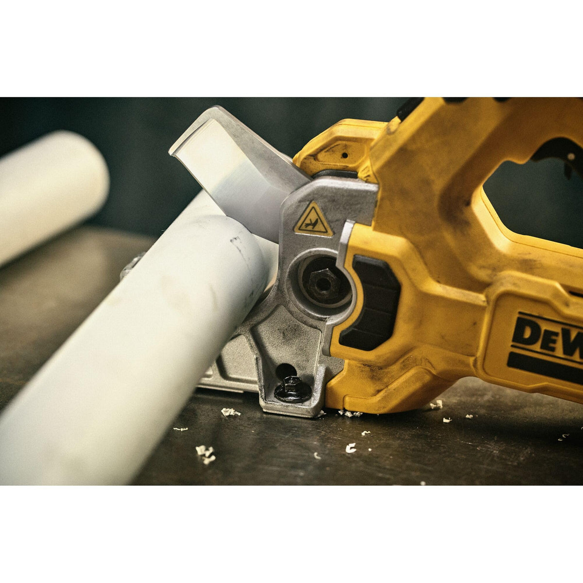 DEWALT 20V MAX Plastic Tubing Cutter, Bare Tool Only (DCE180B)