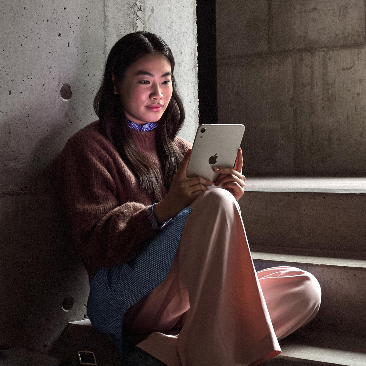 Apple iPad mini (A20 Pro) — Midnight